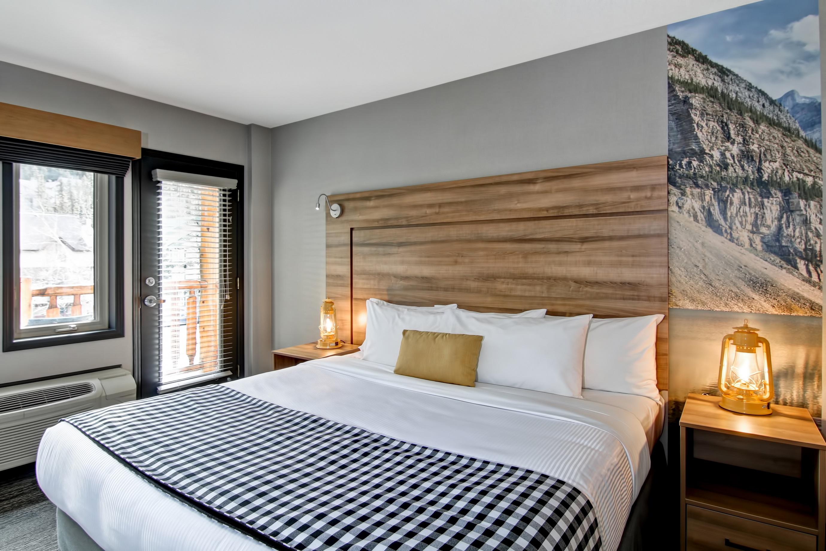 Canalta Lodge Banff Bagian luar foto
