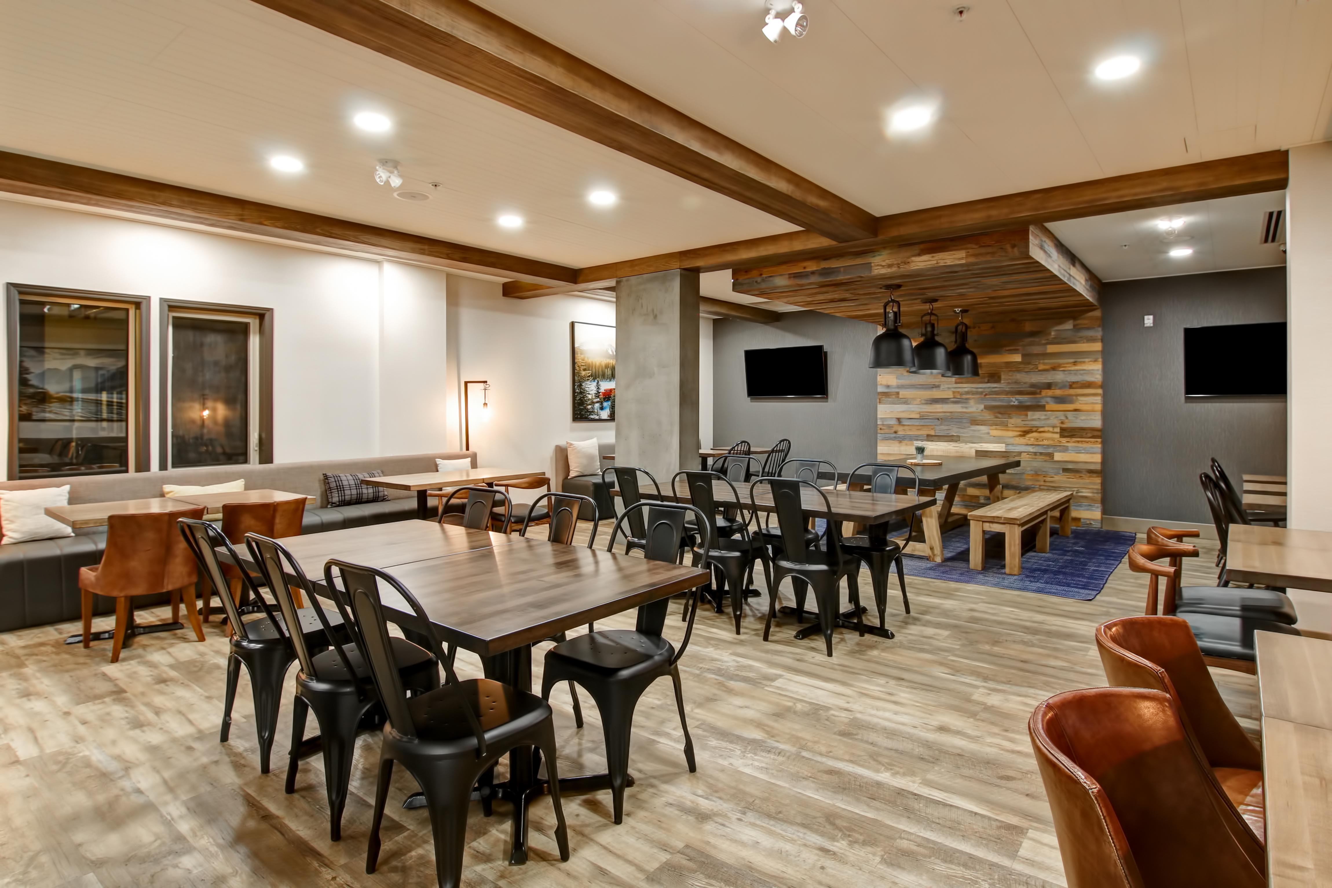 Canalta Lodge Banff Bagian luar foto