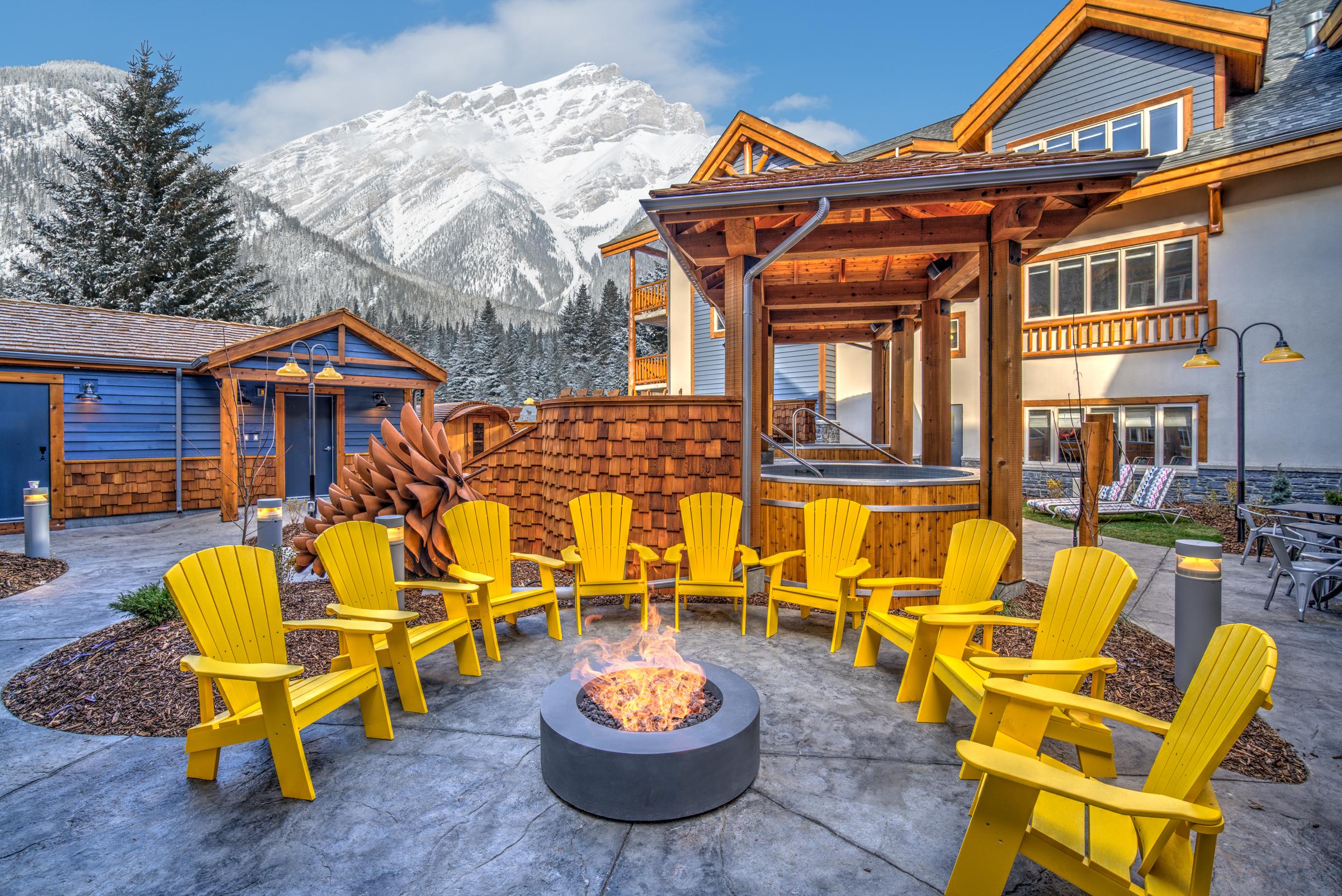 Canalta Lodge Banff Bagian luar foto