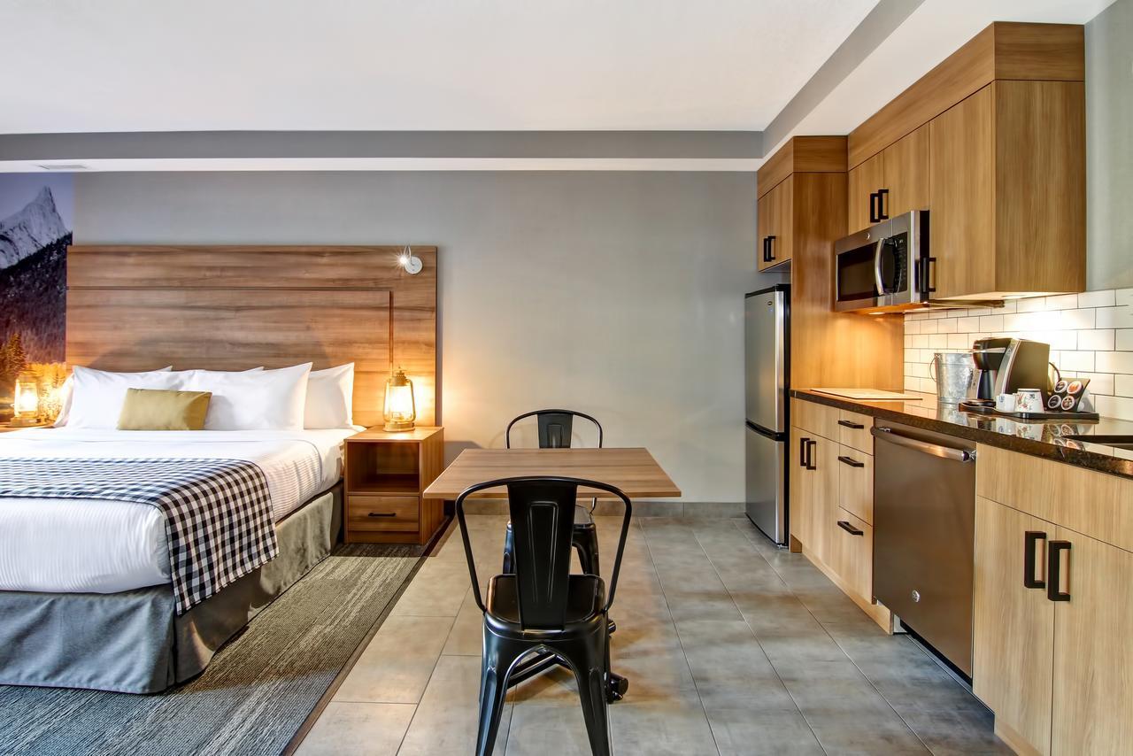 Canalta Lodge Banff Bagian luar foto