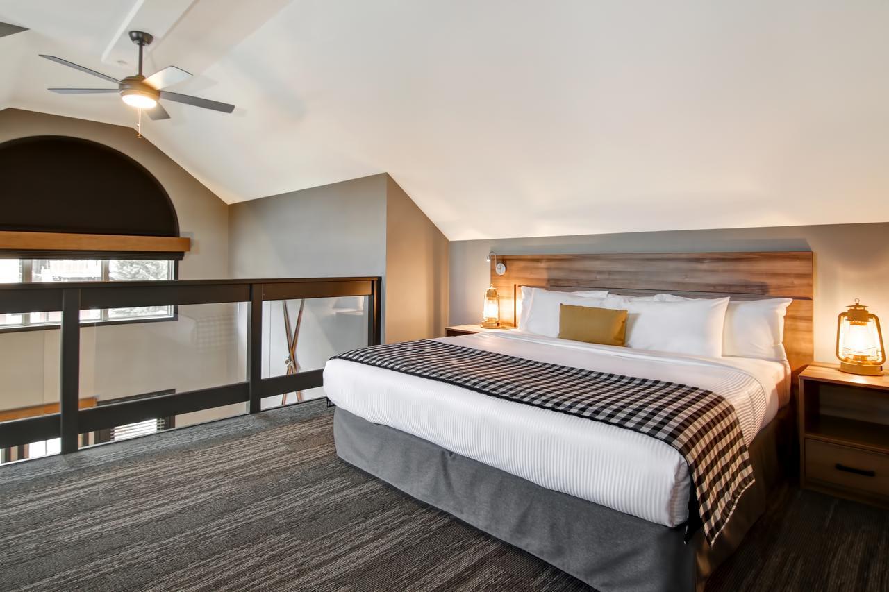Canalta Lodge Banff Bagian luar foto